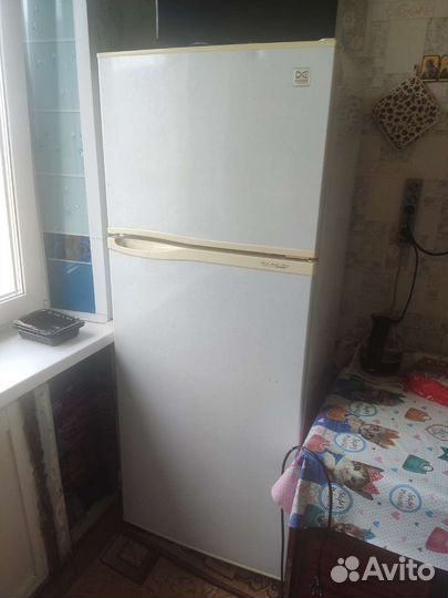 Холодильник daewoo