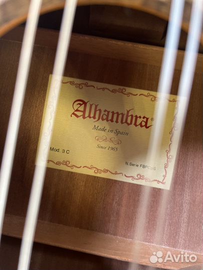 Классическая гитара Alhambra пр-во Испания