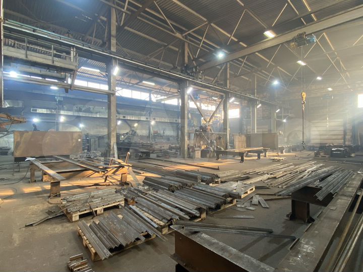 Производственная база c кранами, площадкой и абк