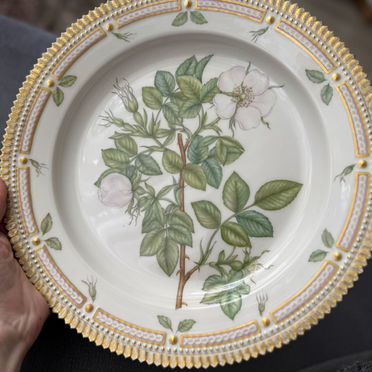 Блюдо, Тарелка от Royal Copenhagen, Flora Delica
