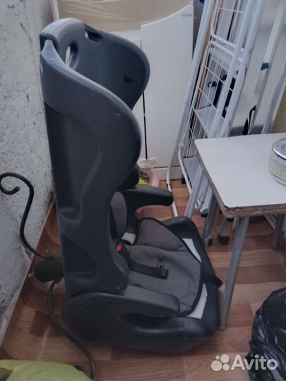 Детское кресло для автомобилей