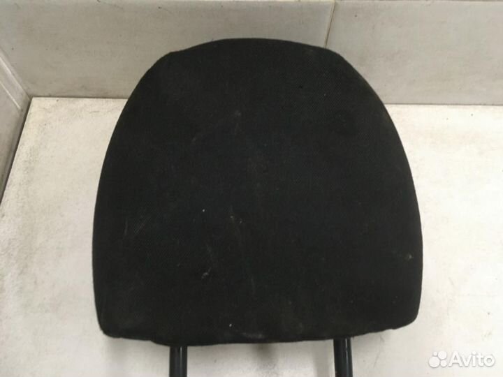 Подголовник Duster 2012