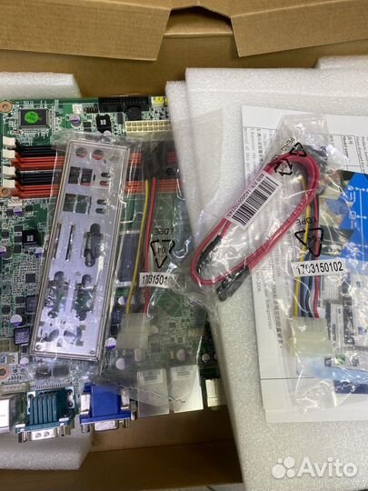 Материнская плата