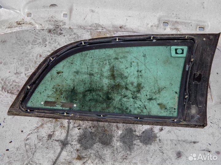 Стекло кузова неподвижное левое Opel Omega B