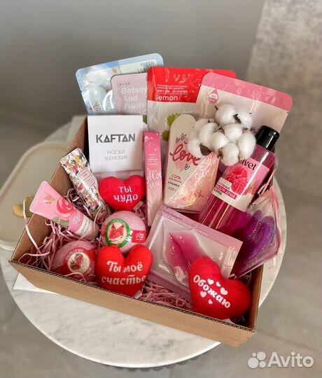 Подарок на 14 февраля девушке