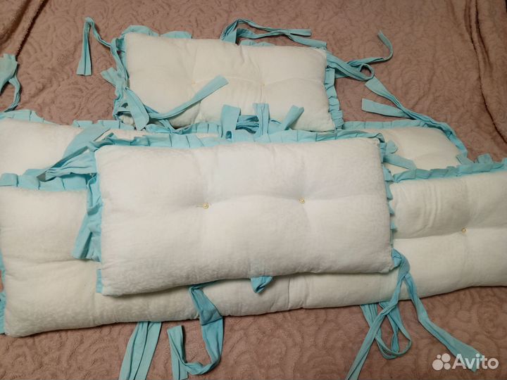 Бортики в кроватку