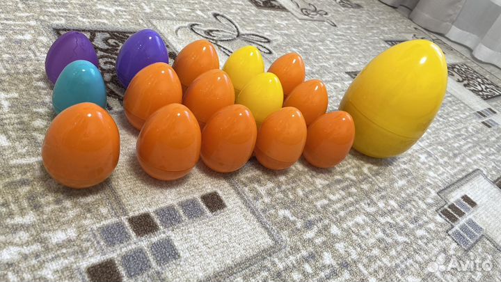 Яички из киндера