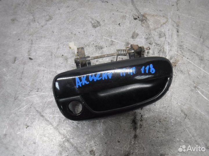 Ручка двери передняя правая Hyundai Accent G4EC