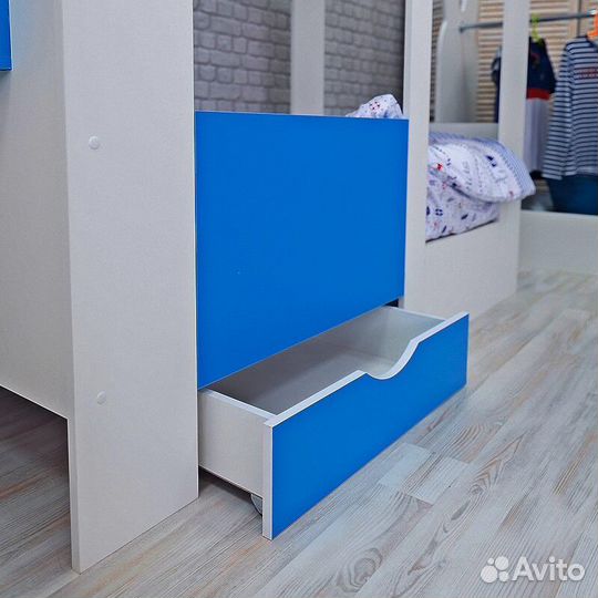 Детская кровать с крышей