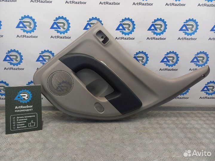 Обшивка двери задней правой Mitsubishi L200 KB 2.5