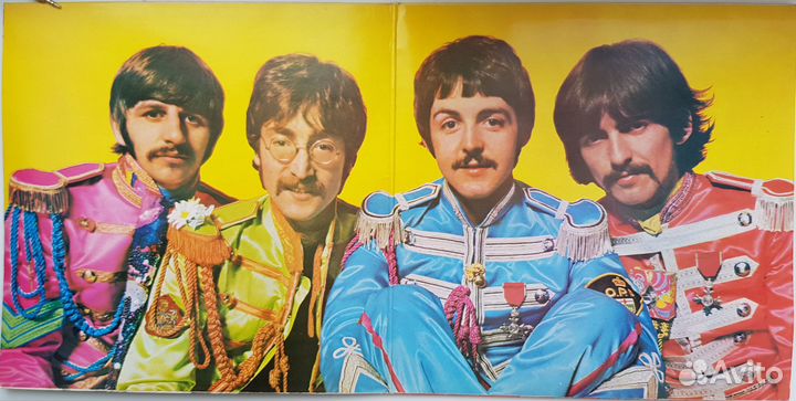 The Beatles - Sgt. Pepper's Lonely Hearts Club Ban