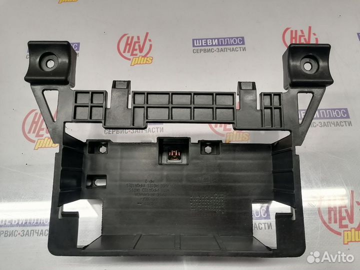 Кронштейн модуля коммуникации Chevrolet Tahoe