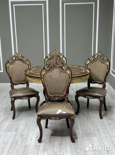 Стол и стулья в гостиную.Оплата при получении