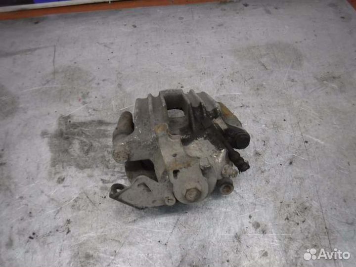 Суппорт задний левый Volkswagen Golf 4 AHF 1999