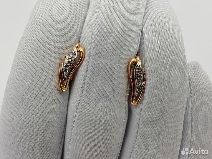 Пара серёг 585 пробы с бриллиантами. Рассрочка