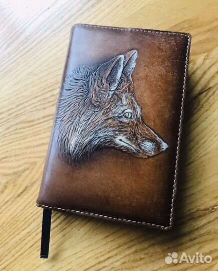 Ежедневник в кожаной обложке Лиса