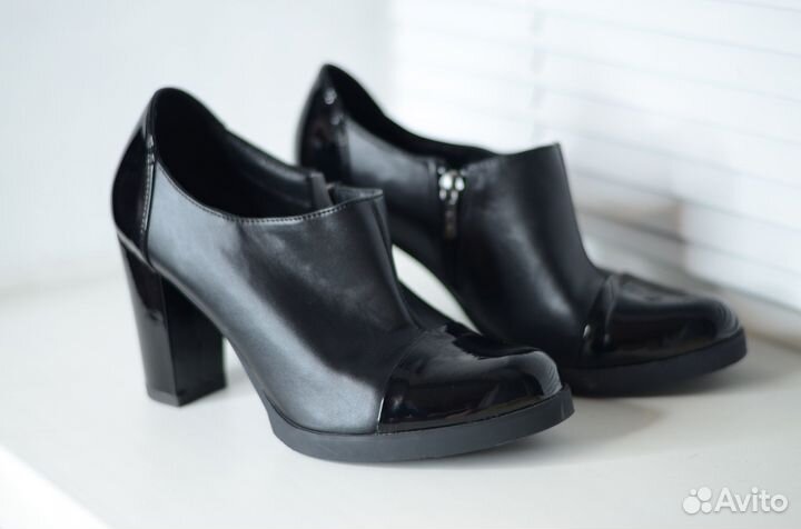 Ботинки, полуботинки женские