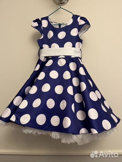 Платье нарядное для девочки 6-7 лет