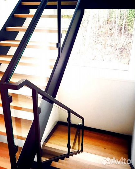 Обшивка ступеней Дубом