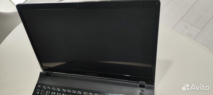 Ноутбук Samsung NP300E5C I7 3632QM