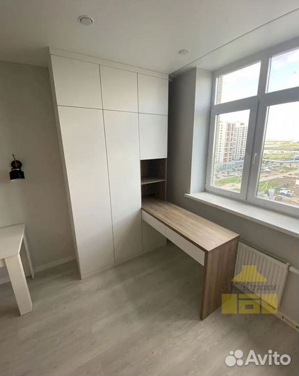 Шкаф двухстворчатый