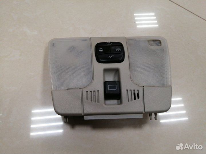 Плафон подсветки салона Mercedes-Benz Clk230 C208