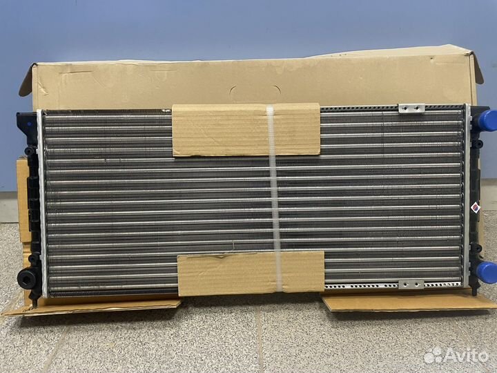 Радиатор охлаждения volkswagen passat b3 vw2066