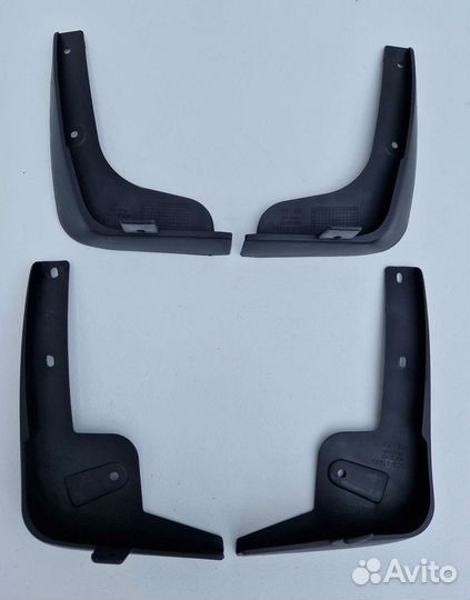 Брызговики Ниссан Тиида 2004 - 2018