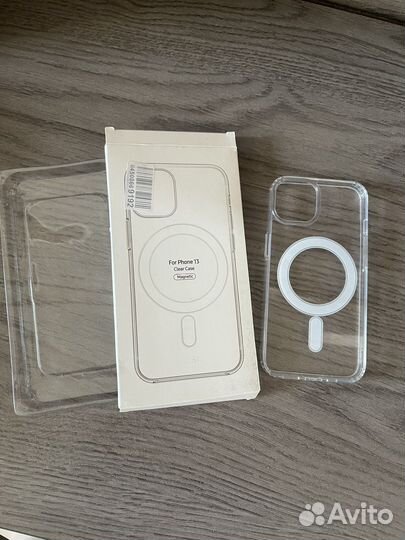 Силиконовый чехол на iPhone 13