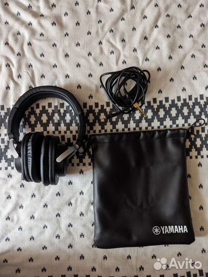 Наушники Yamaha HPH-MT8