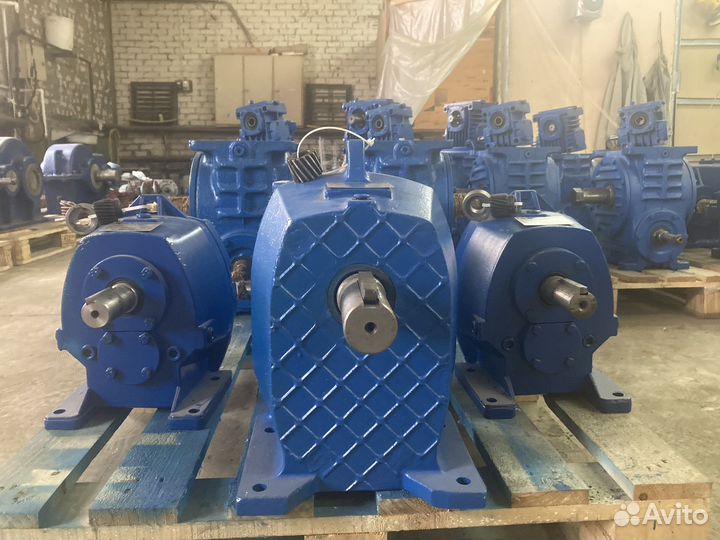 Мотор-редуктор 4мц2с 100.125.140.160