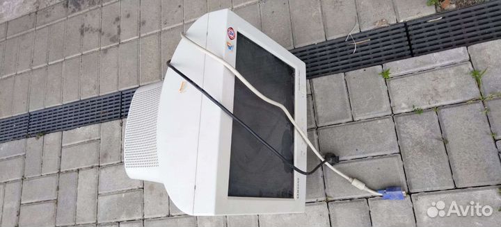 Монитор для компьютера 19 дюймов