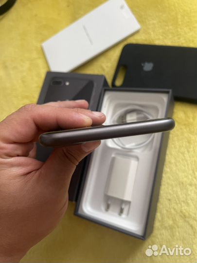 iPhone 8 Plus, 256 ГБ