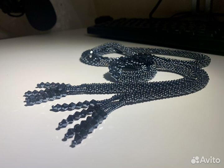 Колье из бисера