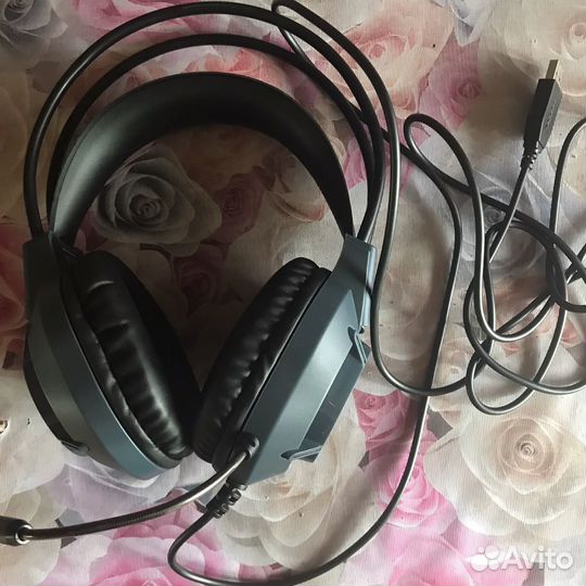 Игровые наушники с микрофоном