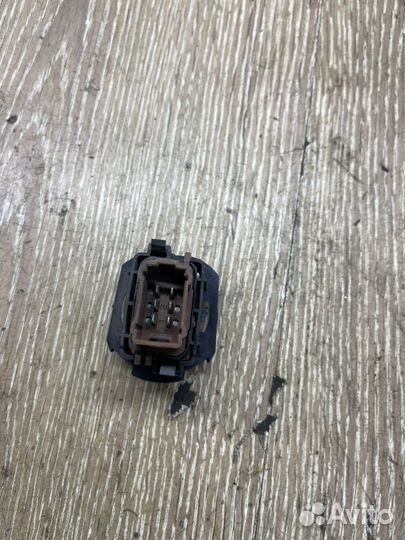 Кнопка стеклоподъемника пер. пр. renault laguna 2