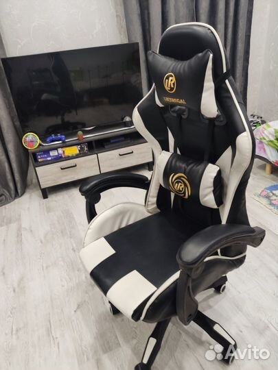 Игровой стул