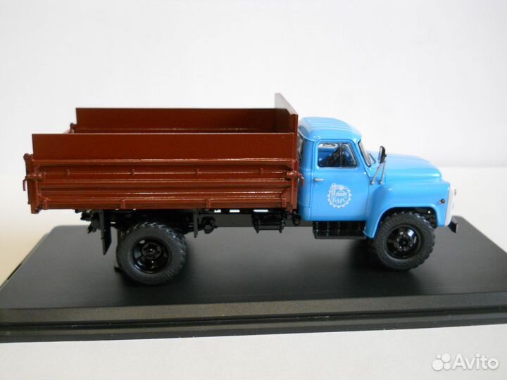 Модель самосвала саз-3507 1:43 от AVD