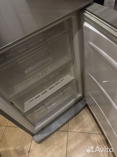 Холодильник бу LG