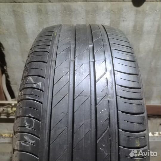 Bridgestone Turanza T001 225/40 R18