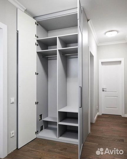 Шкаф распашной створчатый