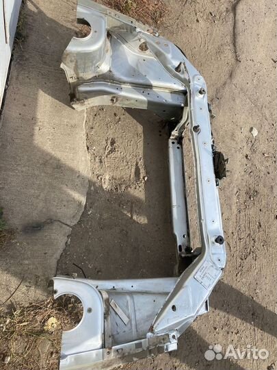 Передняя часть (телевизор/ноускат) Лада Гранта 219