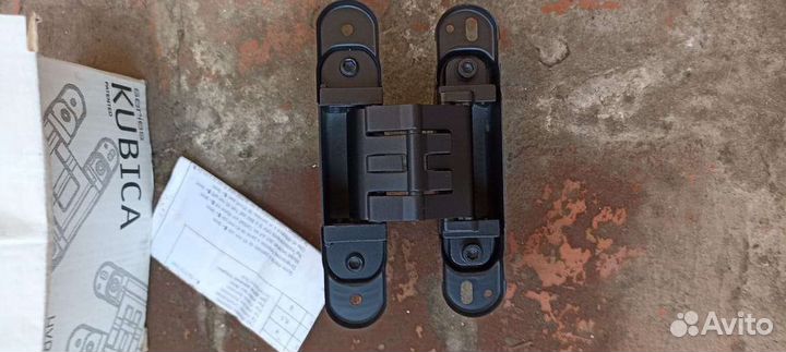 Скрытые дверные петли