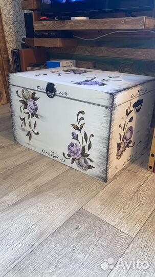Сундук деревянный