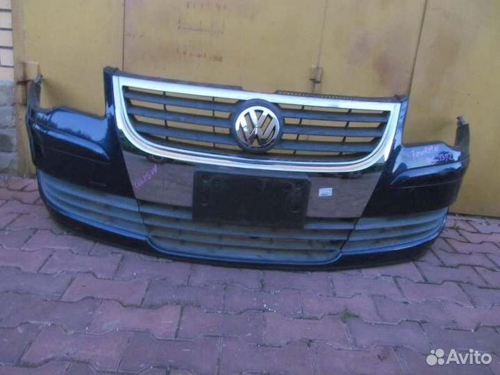 Бампер передний передний Volkswagen Touran