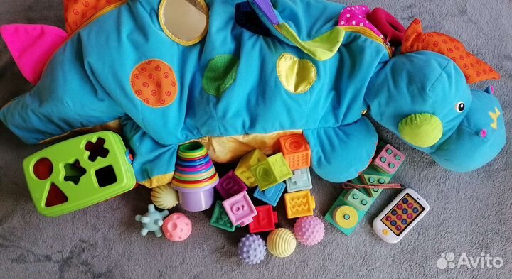Развивающие игрушки пакетом