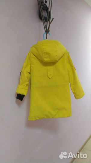 Куртка демисезонная для девочки 122-128