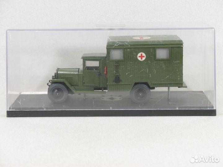 1/43 зис 44 санитарный mini classic