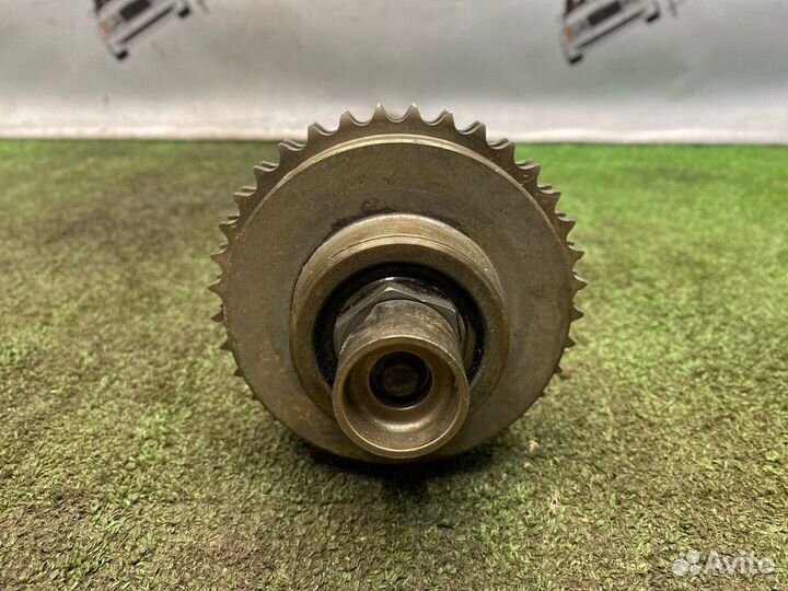 Распредвал впускной правый Mercedes-Benz M120