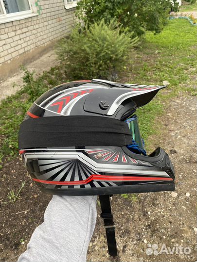 Кроссовый шлем